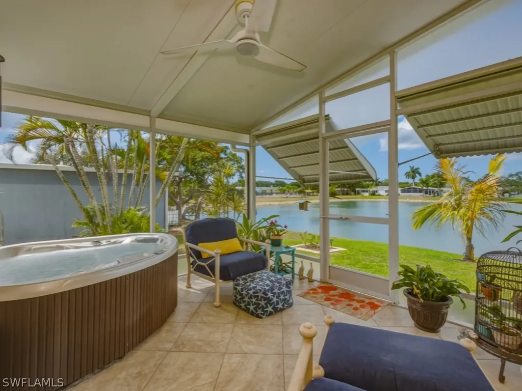 32 Covey Lane Naples FL 34114