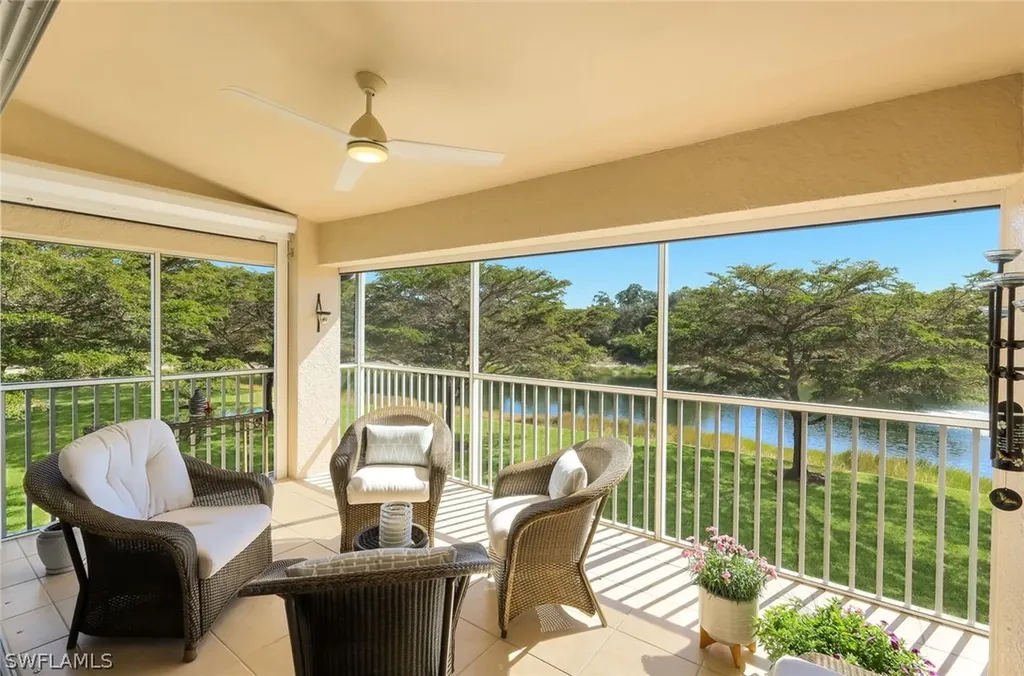 Naples FL, 6360 Lexington Court, Unit 201