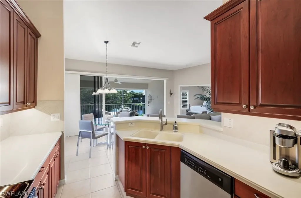 6360 Lexington Court Naples FL 34110