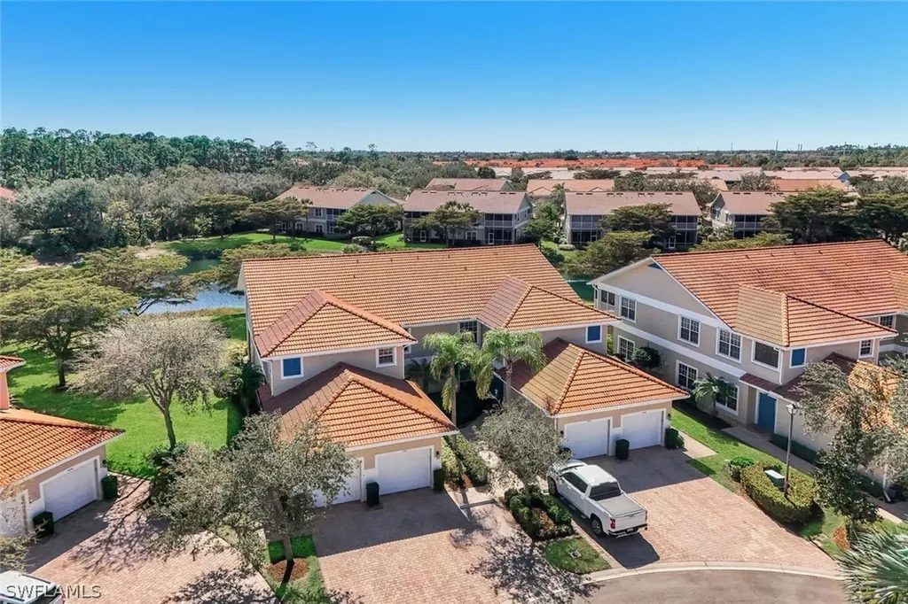 6360 Lexington Court Naples FL 34110