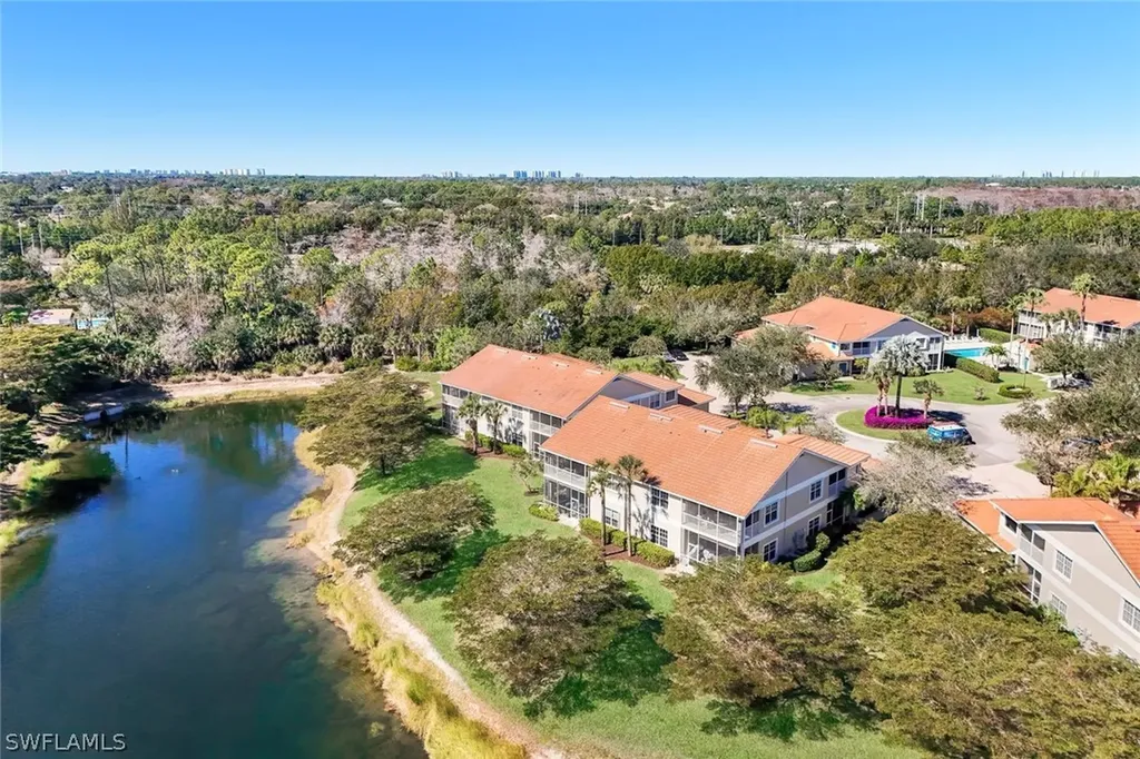 6360 Lexington Court Naples FL 34110