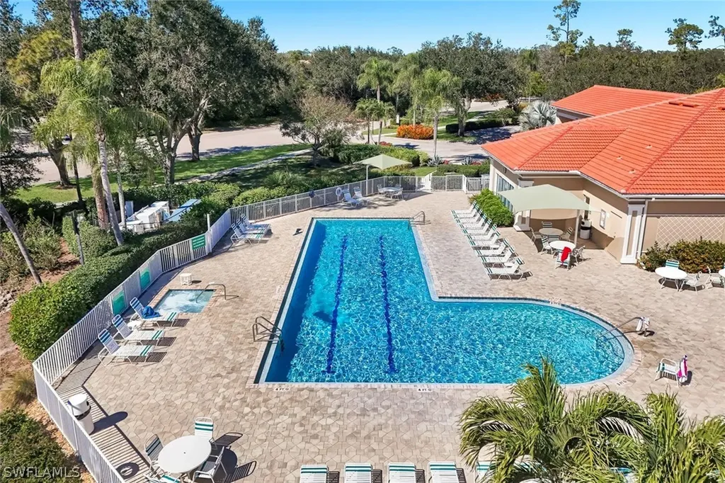 6360 Lexington Court Naples FL 34110