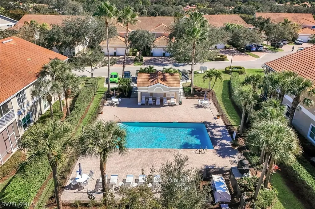 6360 Lexington Court Naples FL 34110