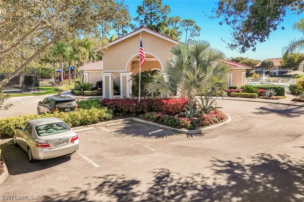 6360 Lexington Court Naples FL 34110