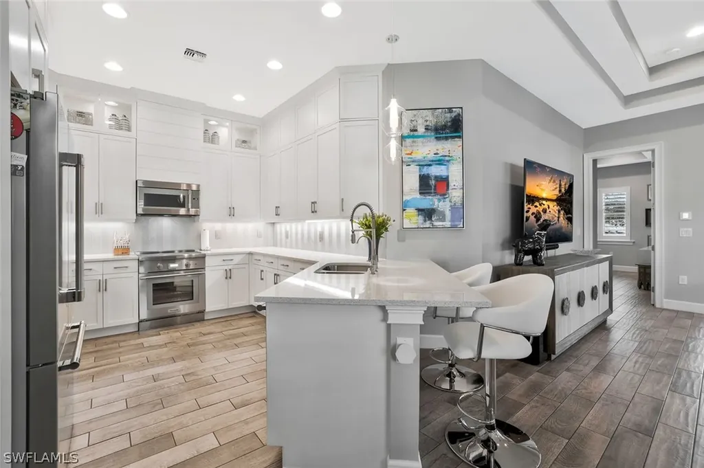 5811 Haiti Drive Naples FL 34113