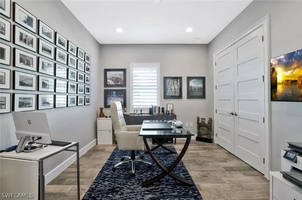 5811 Haiti Drive Naples FL 34113
