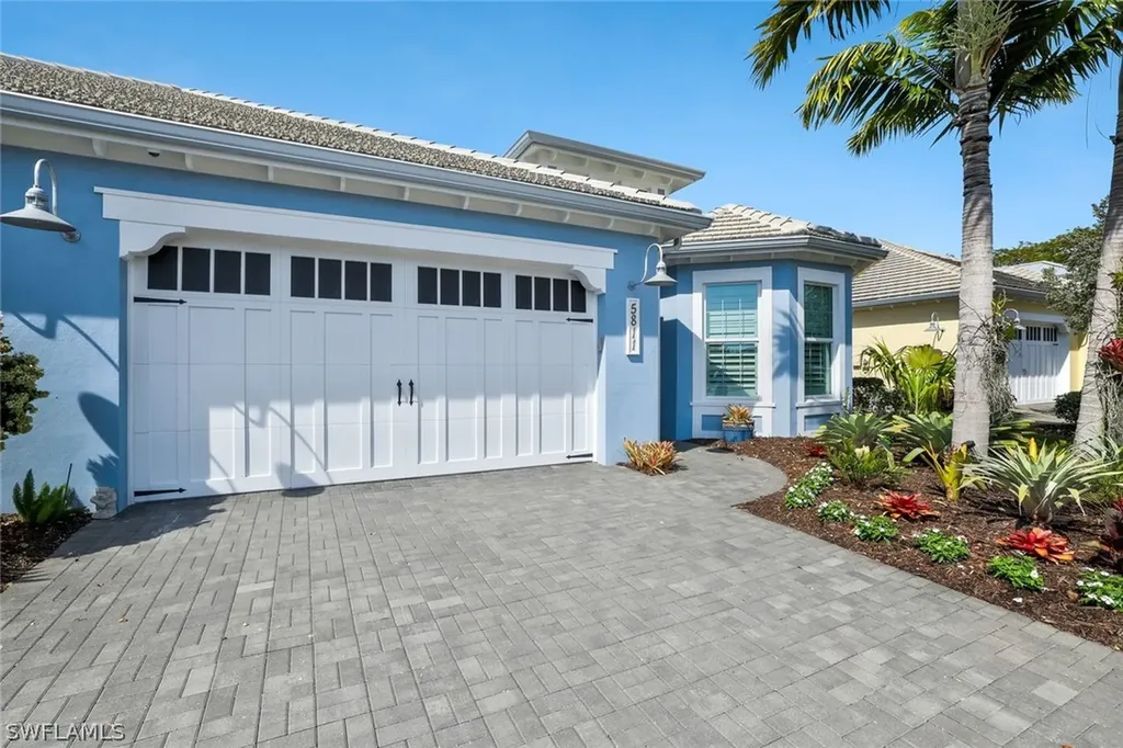 5811 Haiti Drive Naples FL 34113