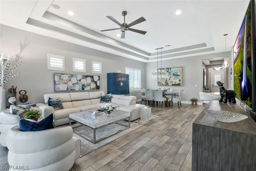 5811 Haiti Drive Naples FL 34113