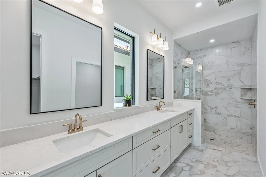 7968 Cordoba Place Naples FL 34113
