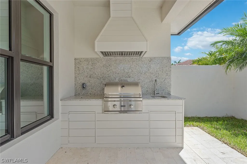 7968 Cordoba Place Naples FL 34113