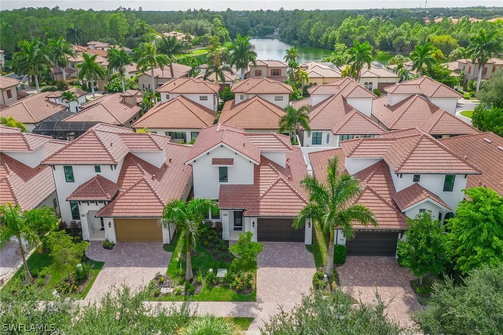 7968 Cordoba Place Naples FL 34113