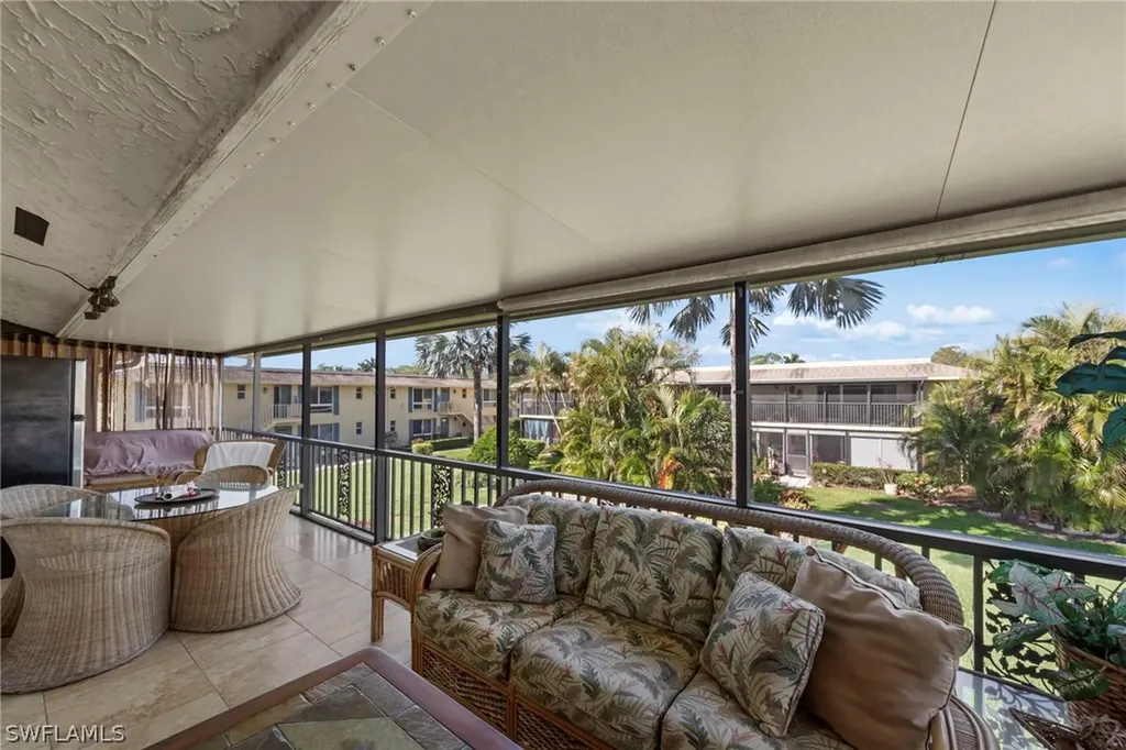 84 Glades Boulevard Naples FL 34112