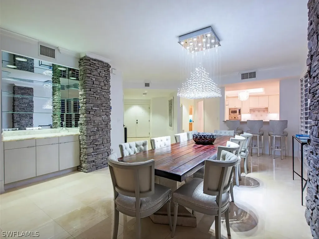 9811 Gulf Shore Drive Naples FL 34108