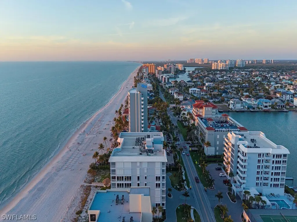 9811 Gulf Shore Drive Naples FL 34108
