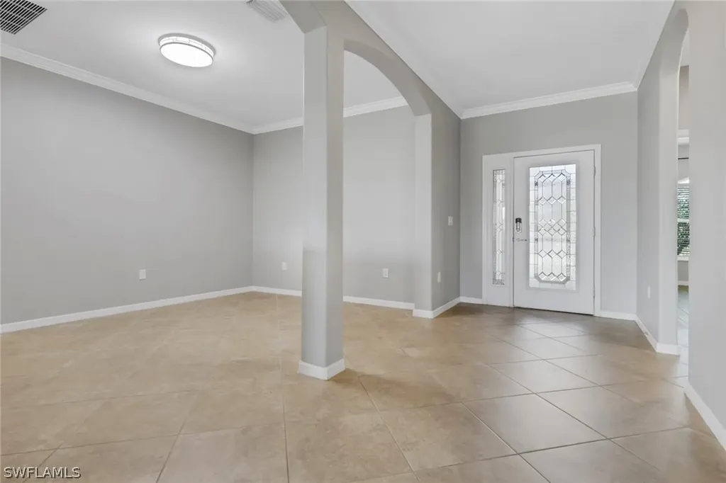 2118 Satsuma Lane Naples FL 34120