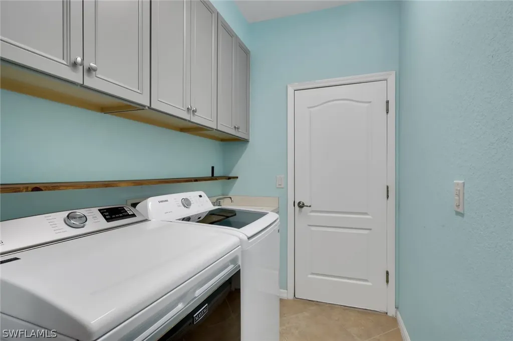 2118 Satsuma Lane Naples FL 34120