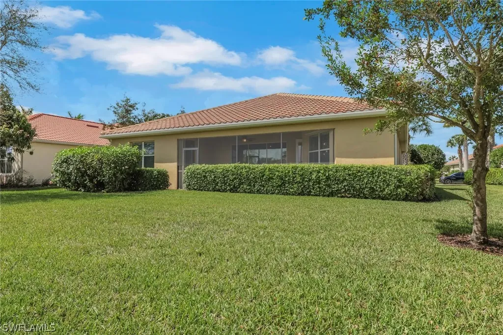 2118 Satsuma Lane Naples FL 34120