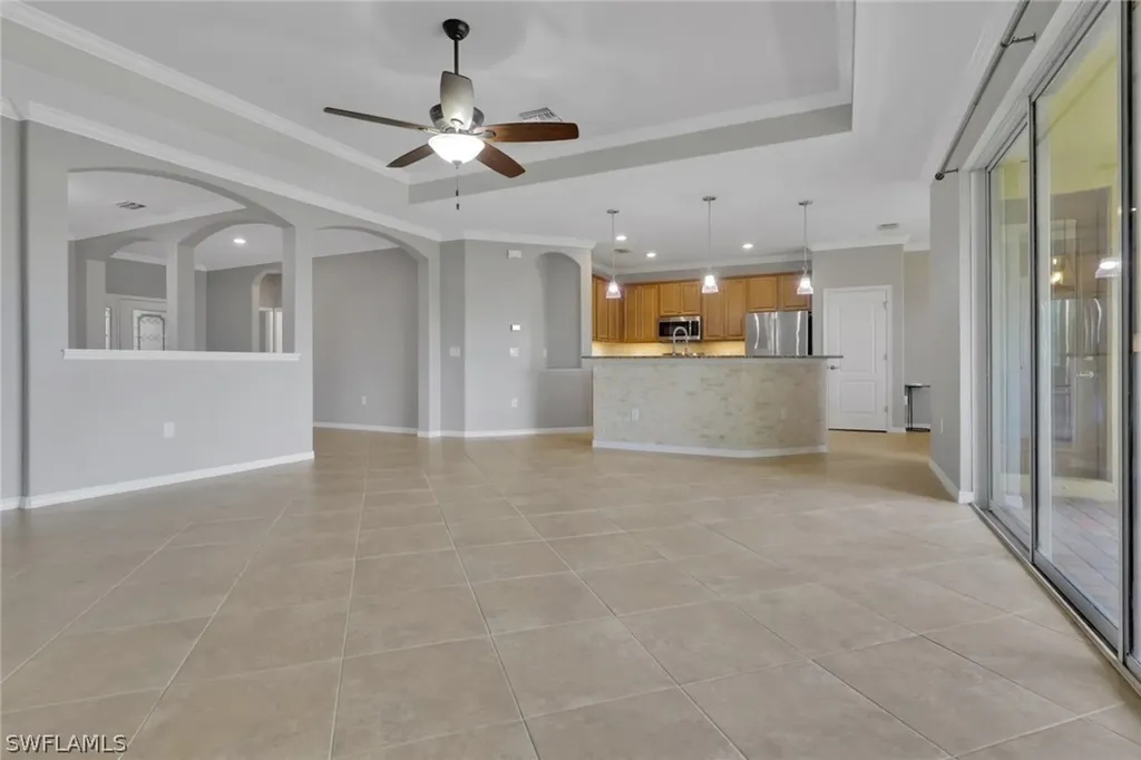 2118 Satsuma Lane Naples FL 34120