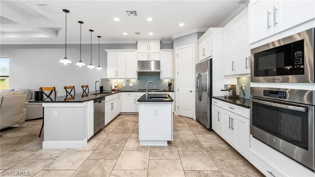 8591 Maggiore Court Naples FL 34114