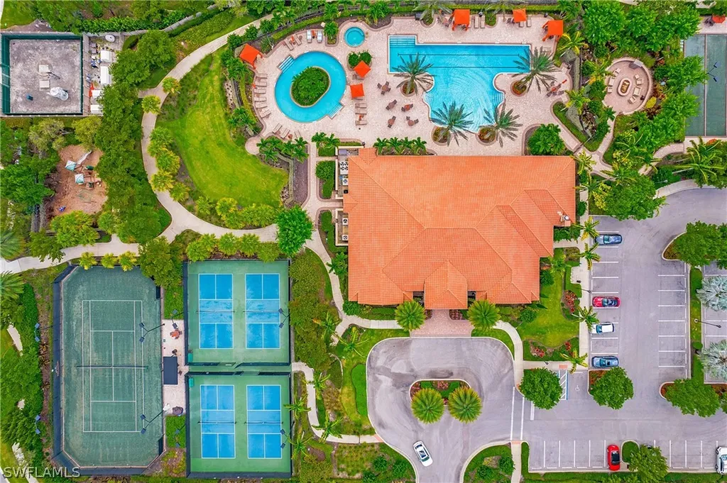 8591 Maggiore Court Naples FL 34114
