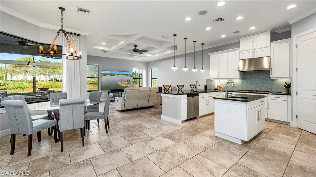 8591 Maggiore Court Naples FL 34114