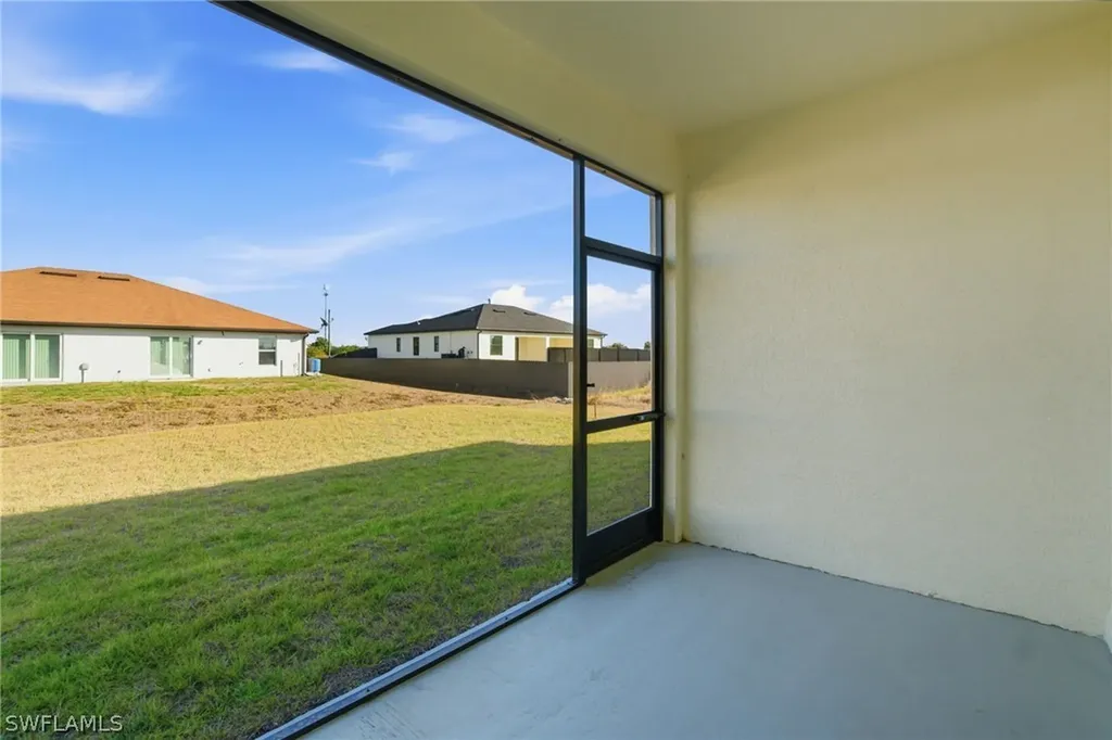 2404/2406 Mae Avenue S Lehigh Acres FL 33973