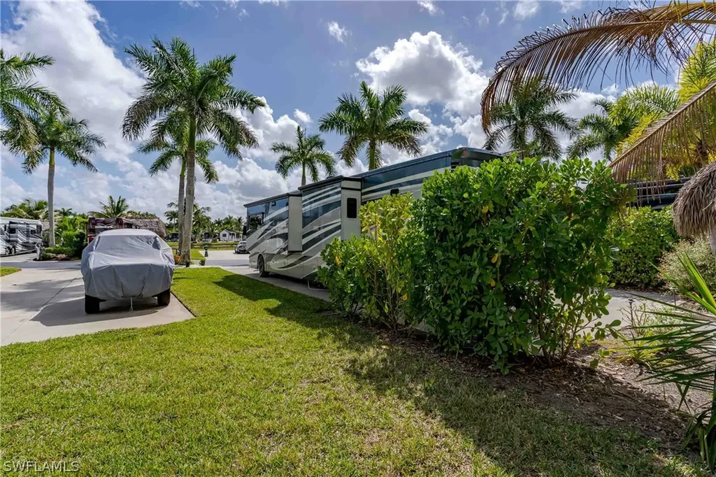 13399 Snook Circle Naples FL 34114