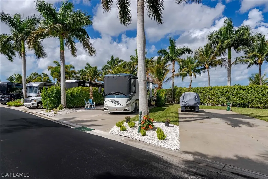 13399 Snook Circle Naples FL 34114