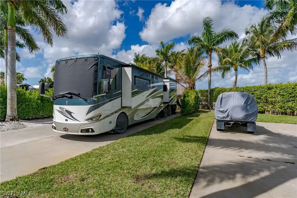 13399 Snook Circle Naples FL 34114