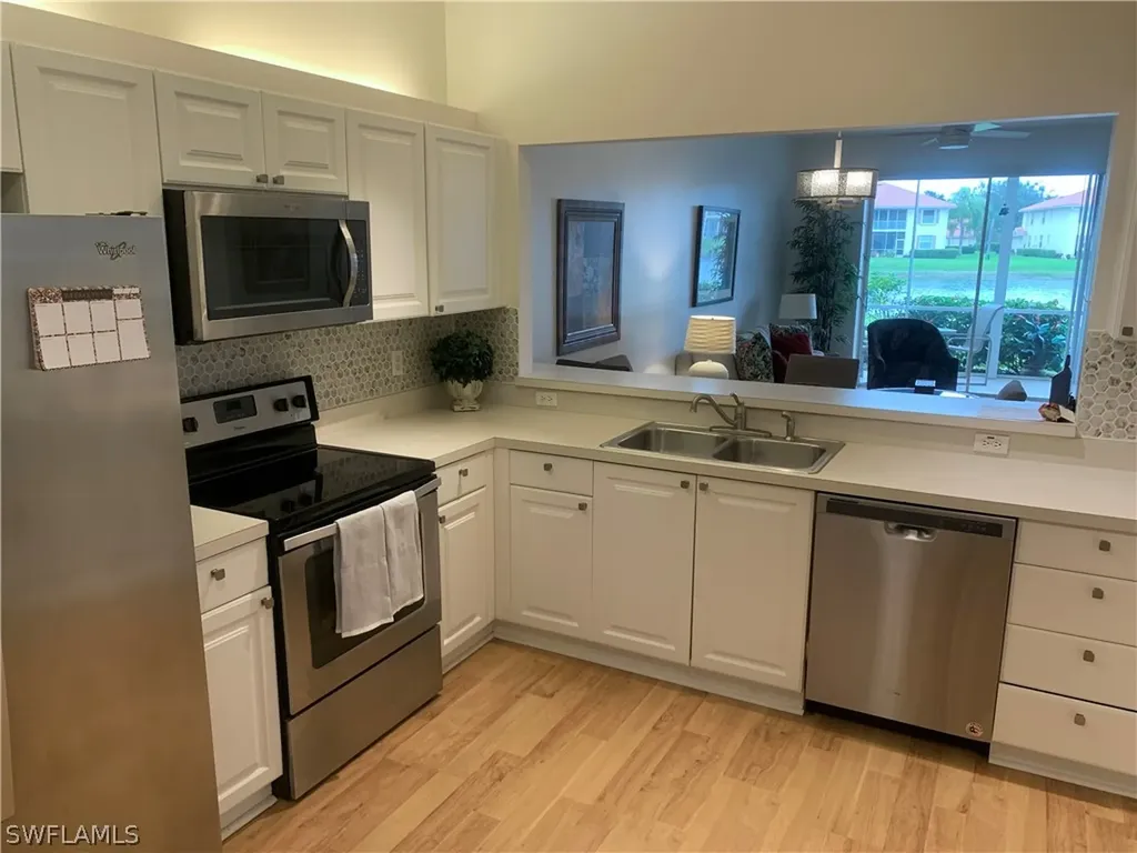 230 Robin Hood Circle Naples FL 34104
