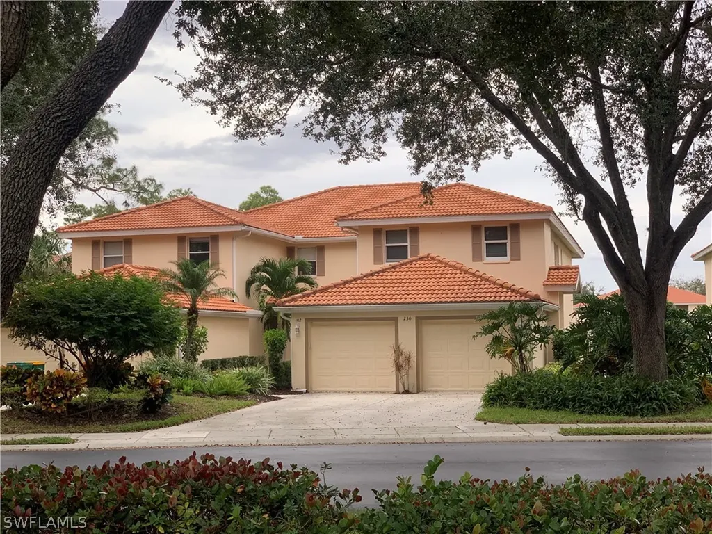 230 Robin Hood Circle Naples FL 34104