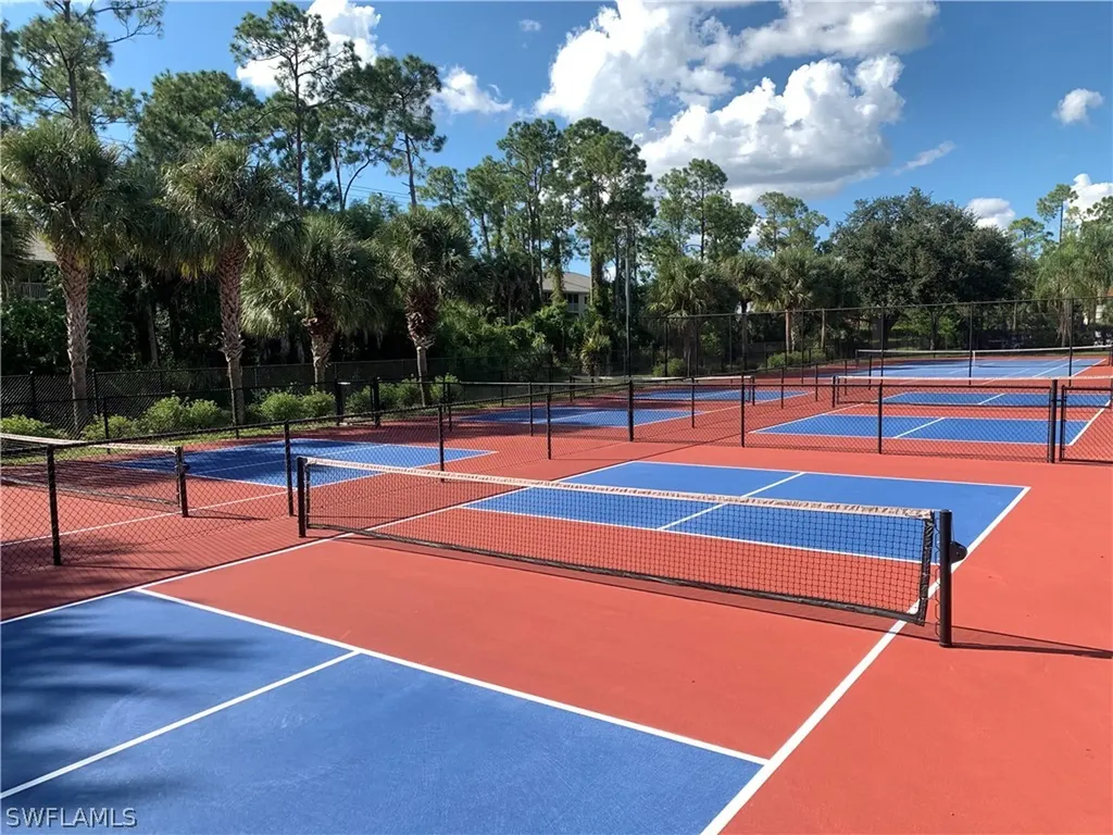 230 Robin Hood Circle Naples FL 34104
