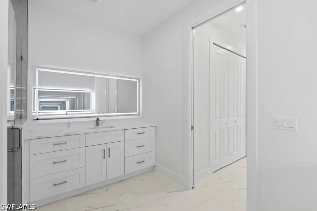4371 70th Avenue NE Naples FL 34120
