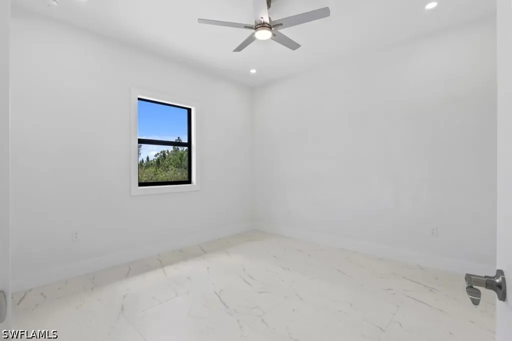 4371 70th Avenue NE Naples FL 34120
