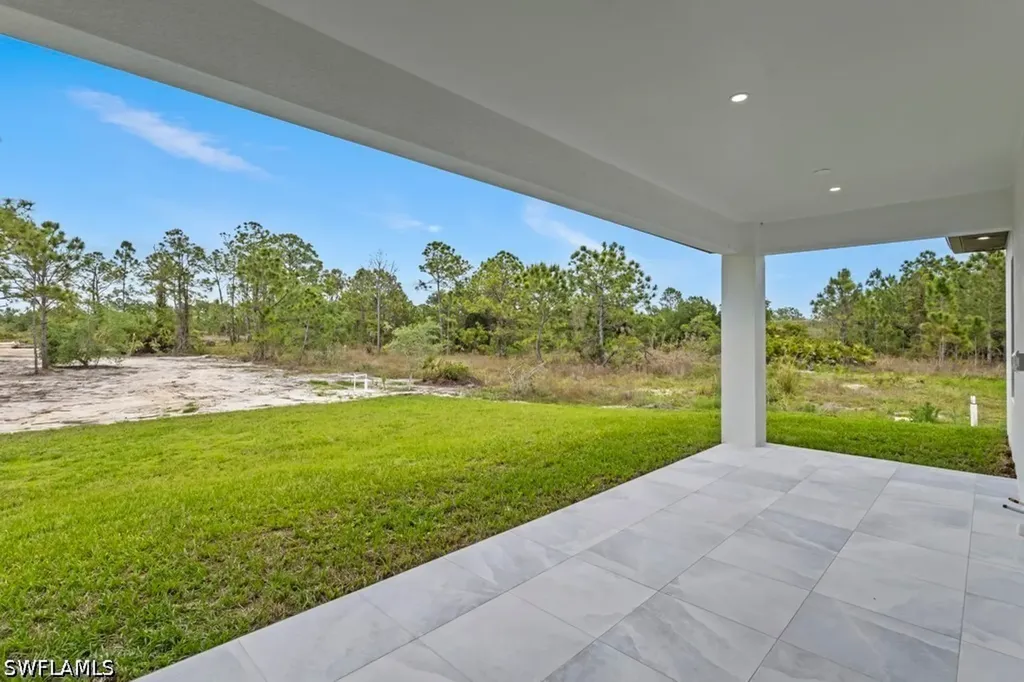 4371 70th Avenue NE Naples FL 34120
