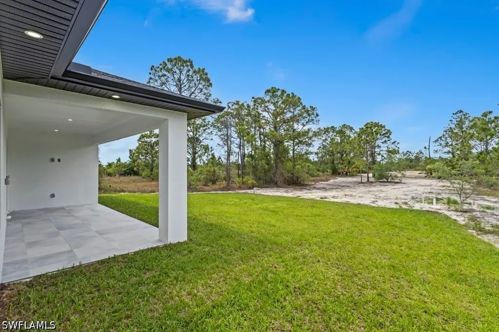 4371 70th Avenue NE Naples FL 34120