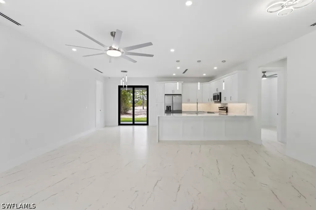 4371 70th Avenue NE Naples FL 34120