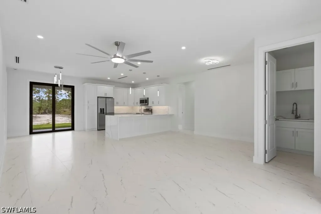 4371 70th Avenue NE Naples FL 34120