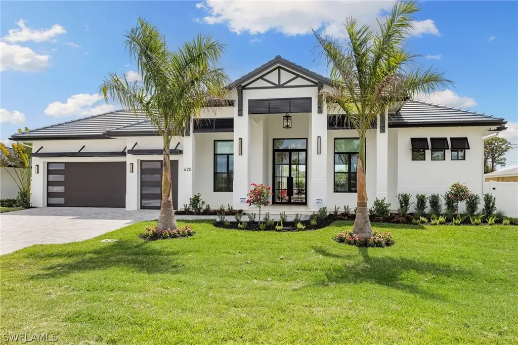 620 94th Avenue N Naples FL 34108
