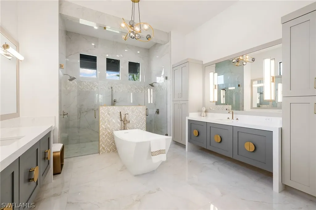 620 94th Avenue N Naples FL 34108