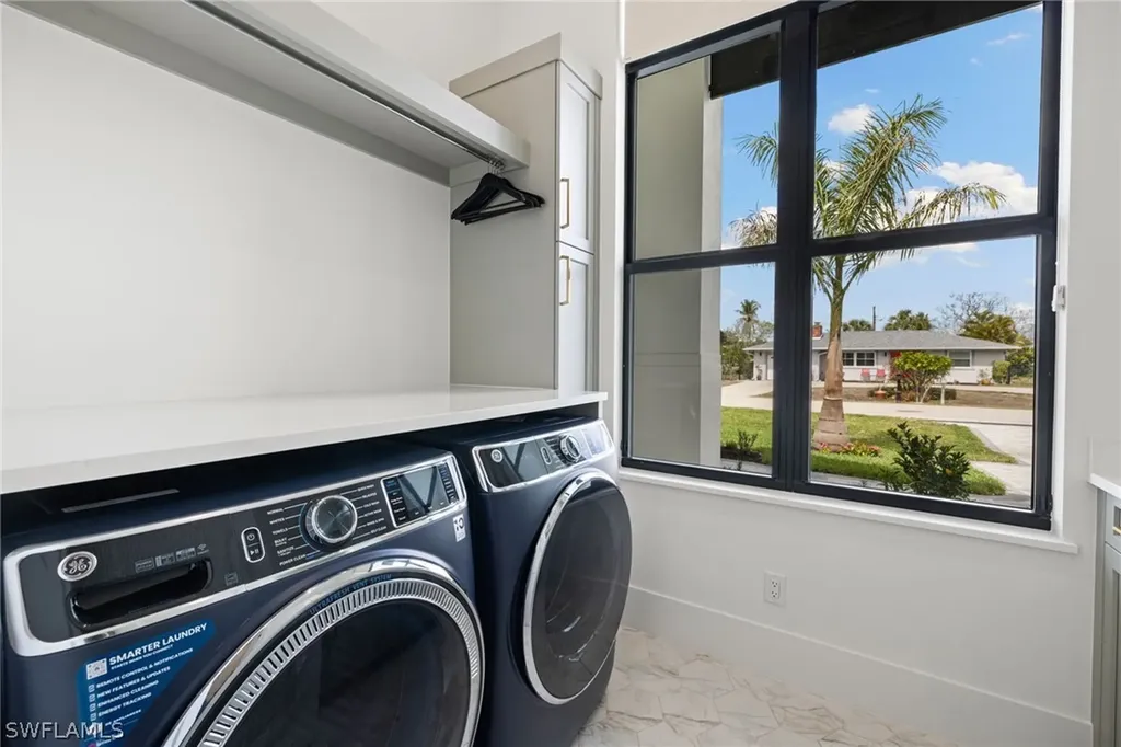 620 94th Avenue N Naples FL 34108