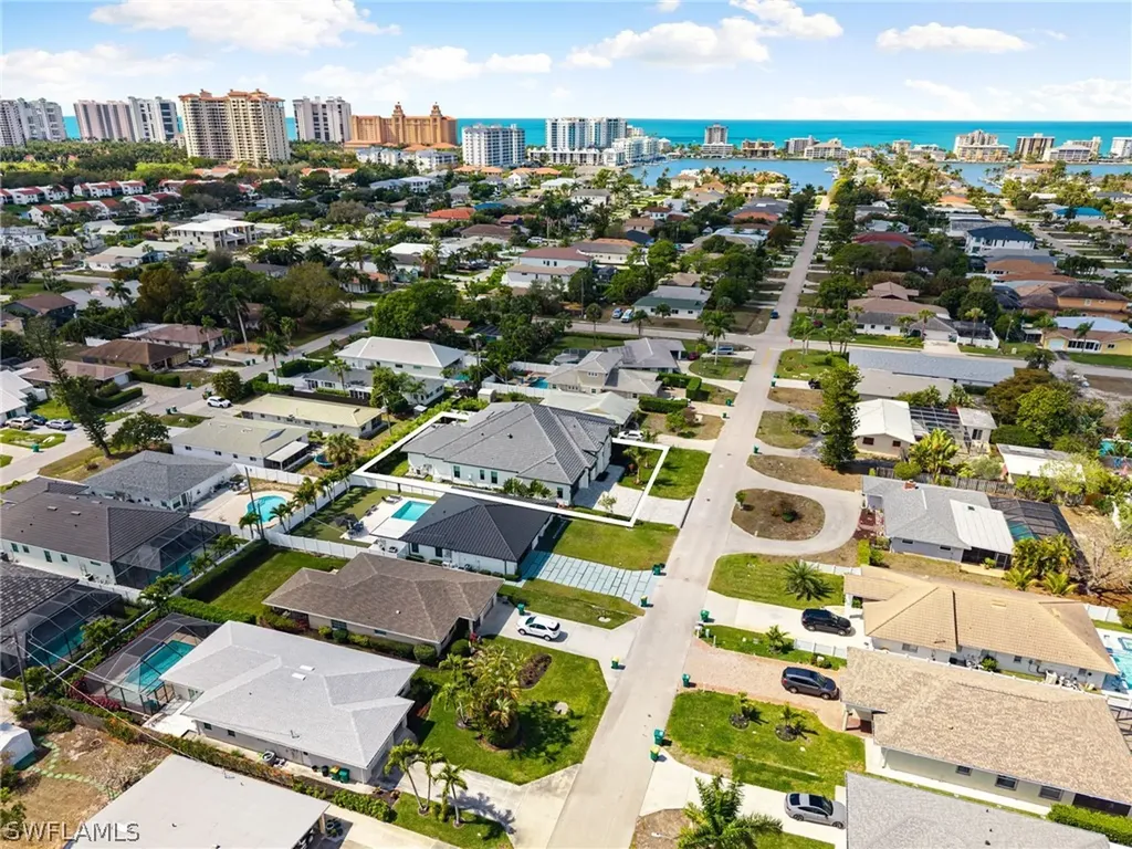 620 94th Avenue N Naples FL 34108