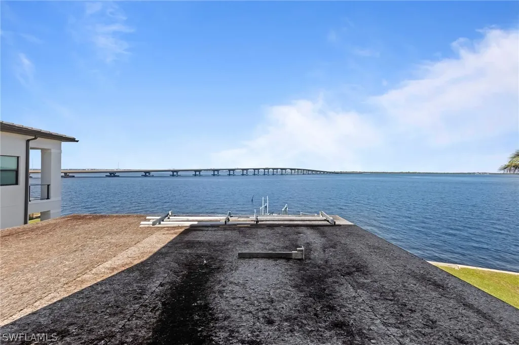 1211 Caloosa Point Fort Myers FL 33901