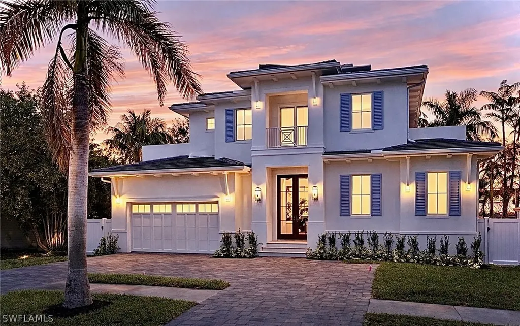 732 12th Street N Naples FL 34102