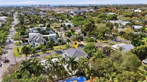 732 12TH Street N Naples FL 34102