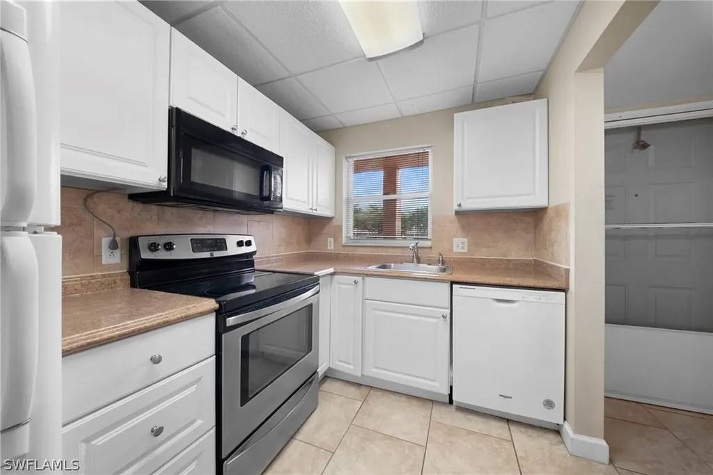 170 Turtle Lake Court Naples FL 34105