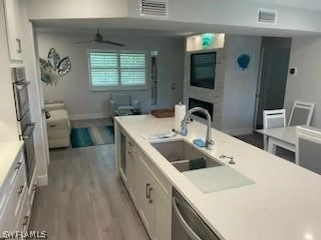 788 Park Shore Drive Naples FL 34103