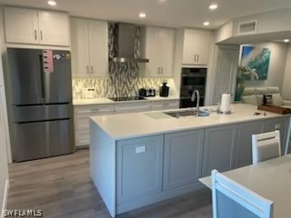 788 Park Shore Drive Naples FL 34103