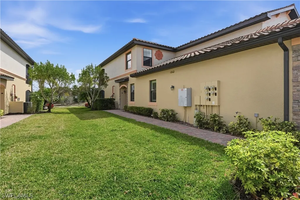 17271 Cherrywood Court Bonita Springs FL 34135