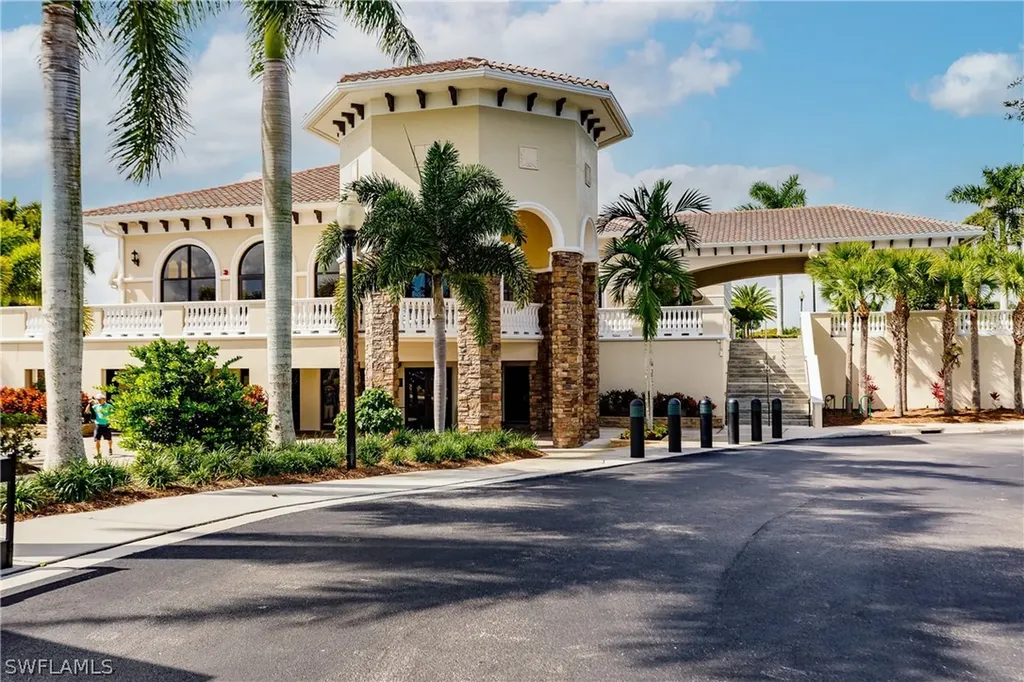 10381 Heritage Bay Boulevard Naples FL 34120